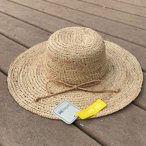NEW Women’s Floppy Wide Brimmed Straw Hat